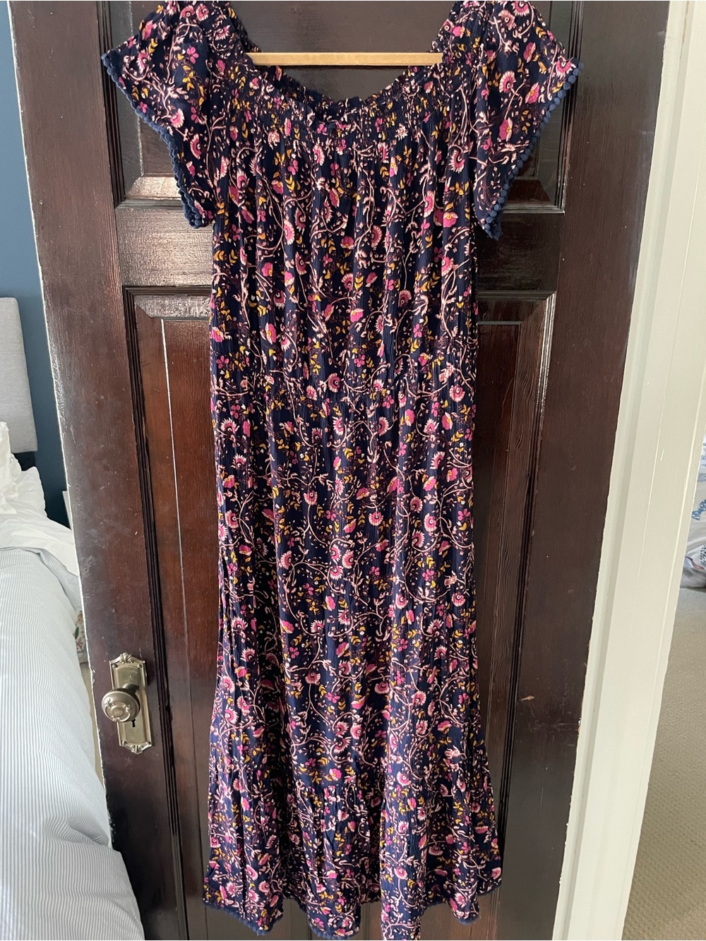 Old Navy Navy Floral Smocked Casual Maxi Dress
